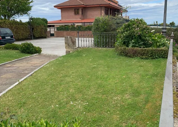 安吉拉花园旅馆 招待所 3*